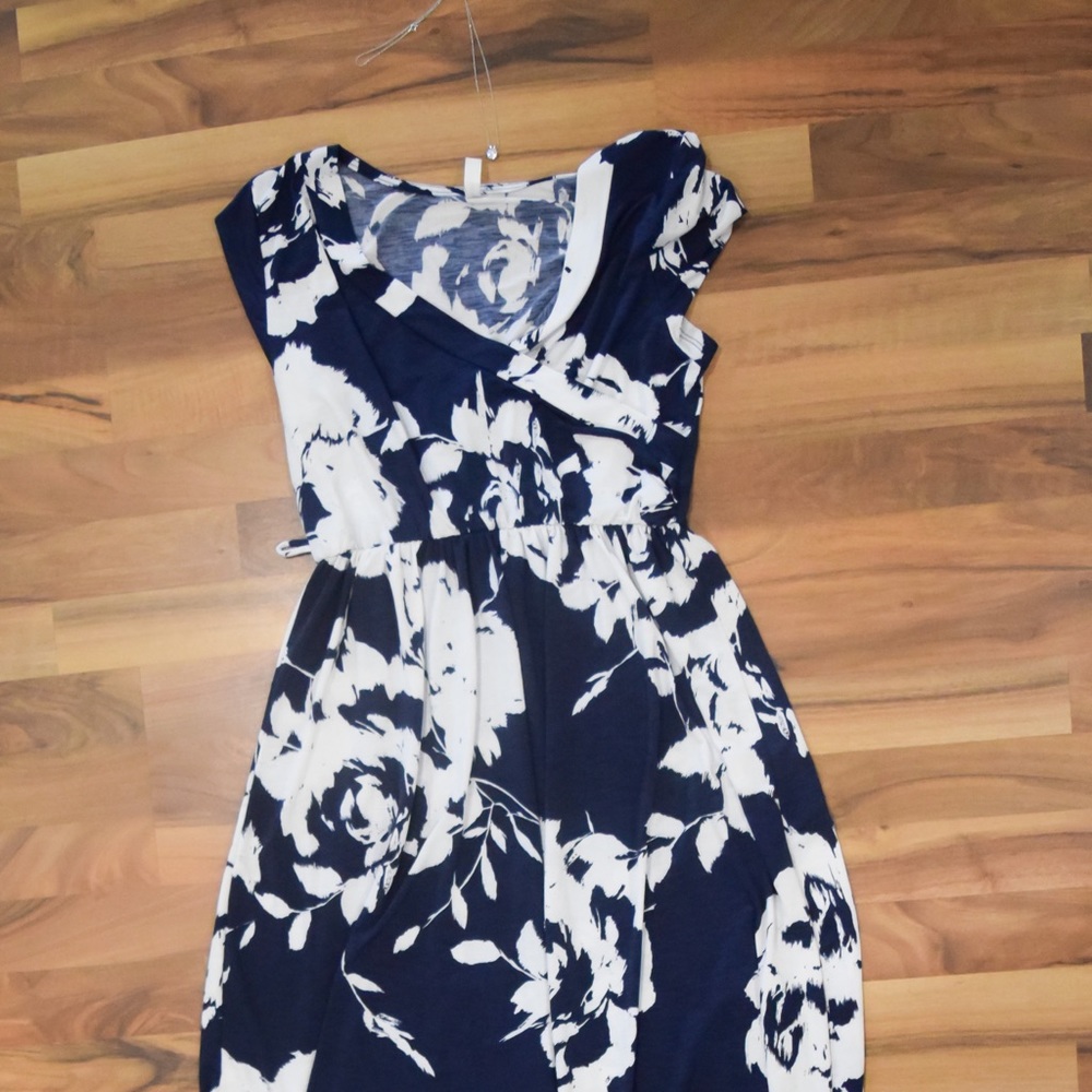 navy and white floral maxi dress